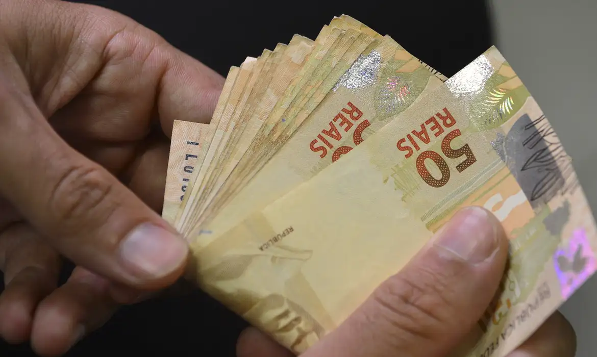 Divulgado calendário de pagamentos dos servidores do Estado