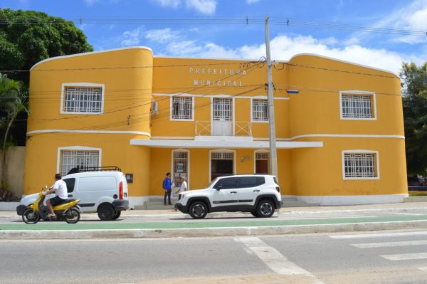 Prefeitura de Sumé decreta ponto facultativo na segunda-feira (20), véspera do Dia de Tiradentes